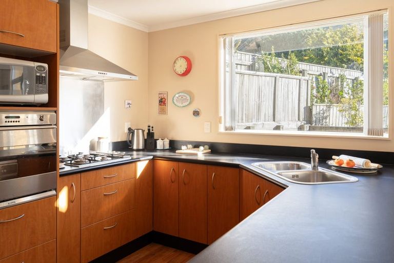 Photo of property in 2 Sandybrow, Churton Park, Wellington, 6037