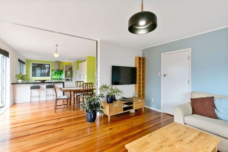 Photo of property in 8a Byron Street, Miramar, Wellington, 6022