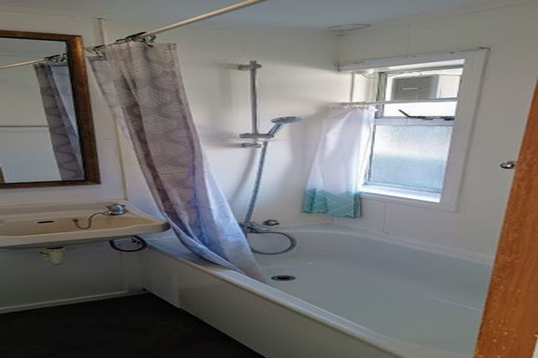 Photo of property in Melksham Towers, 401/131 Brougham Street, Mount Victoria, Wellington, 6011