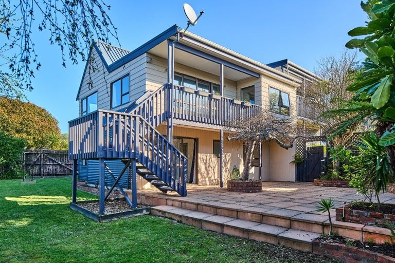 Photo of property in 25 Longitude Place, Whitby, Porirua, 5024