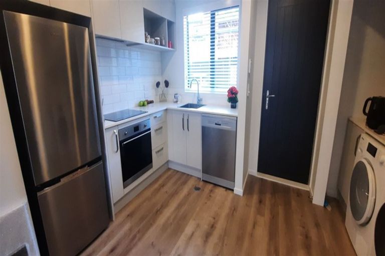 Photo of property in 2/37 Webb Street, St Albans, Christchurch, 8014