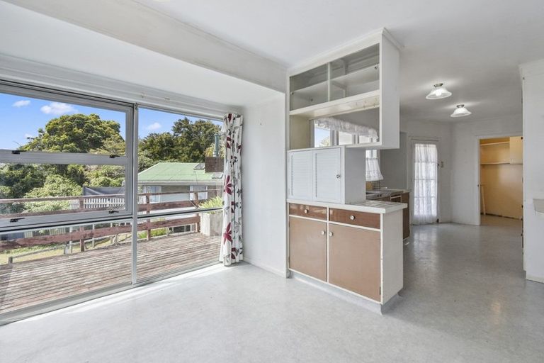 Photo of property in 65 Christmas Road, Manurewa, Auckland, 2102