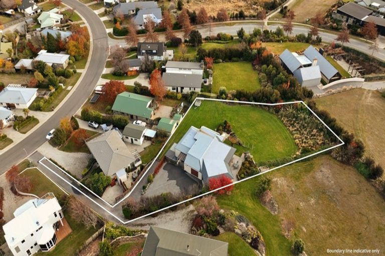 Photo of property in 98 Hunter Crescent, Wanaka, 9305