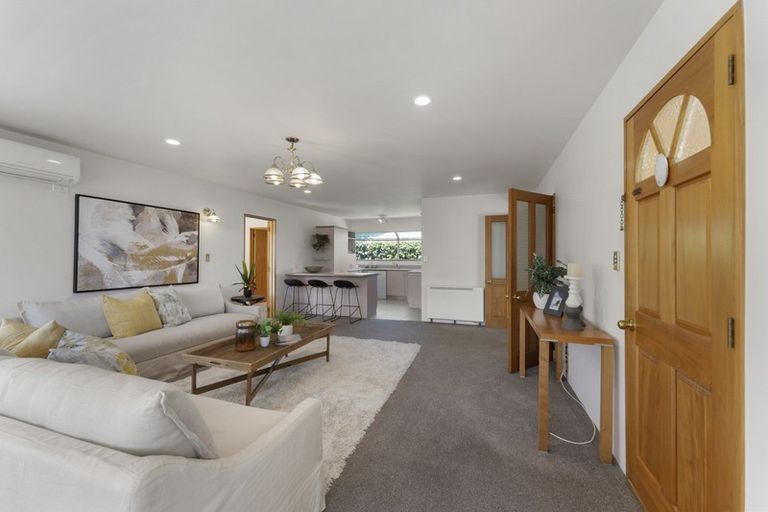 Photo of property in 166 Queenspark Drive, Parklands, Christchurch, 8083