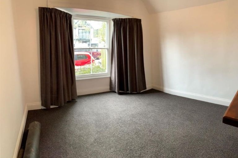 Photo of property in 33 Peacock Street, Christchurch Central, Christchurch, 8013