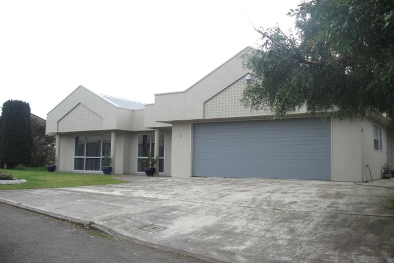 Photo of property in 2 Tainui Street, Raumati Beach, Paraparaumu, 5032