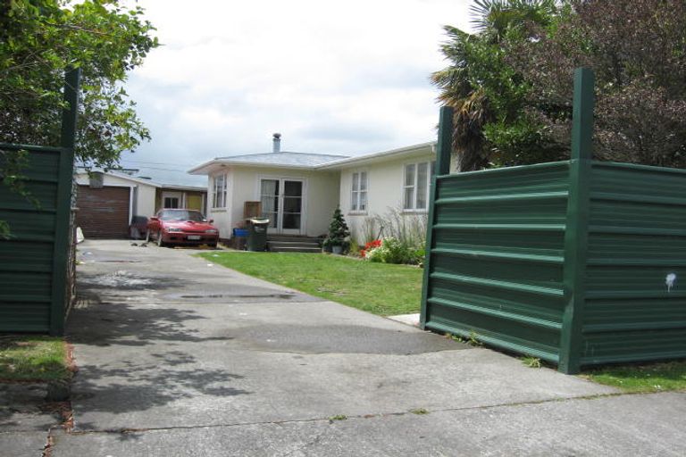 Photo of property in 1 Blenheim Place, Feilding, 4702