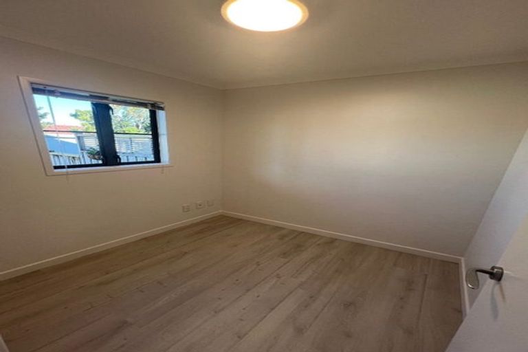 Photo of property in 24/8 Carolina Place, Albany, Auckland, 0632