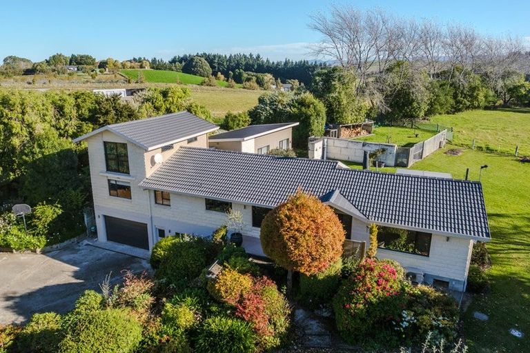 Photo of property in 94-98 Weston Road, Weston, Oamaru, 9401