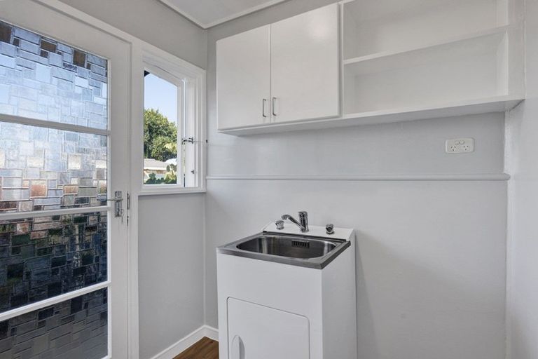 Photo of property in 34 Pacey Avenue, Hawera, 4610