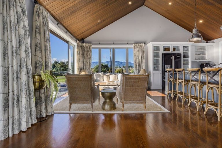 Photo of property in 2 Otaihanga Road, Paraparaumu Beach, Paraparaumu, 5032