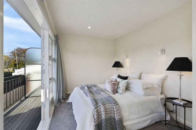 Photo of property in 15 Wairarapa Terrace, Merivale, Christchurch, 8014