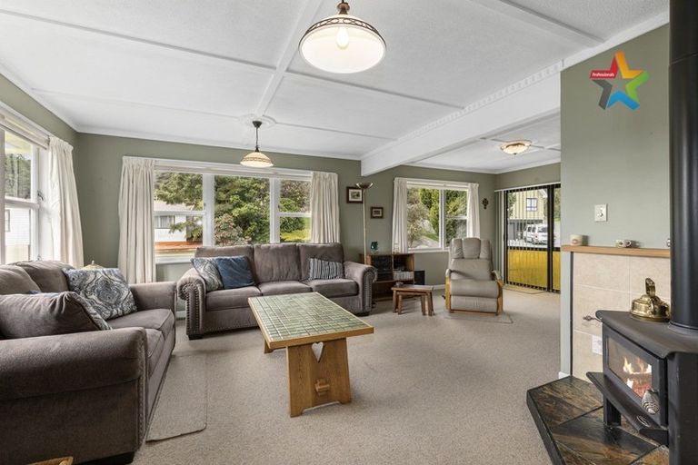 Photo of property in 54 Kowhai Street, Wainuiomata, Lower Hutt, 5014