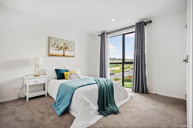 Photo of property in 28b Goodfellow Lane, Flat Bush, Auckland, 2019