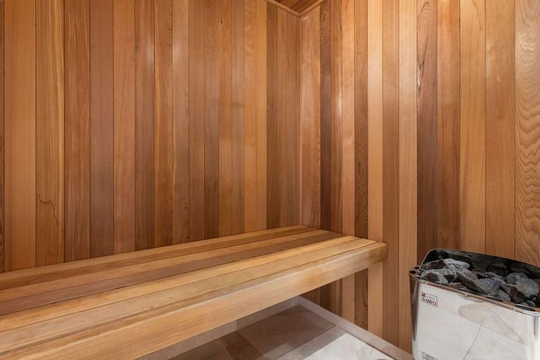 Photo of property in 66 Fendalton Road, Fendalton, Christchurch, 8014