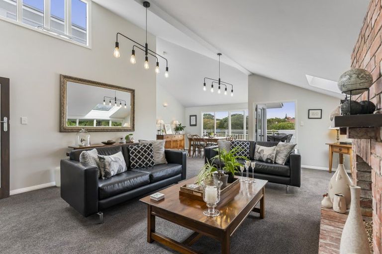 Photo of property in 21 Simla Crescent, Khandallah, Wellington, 6035