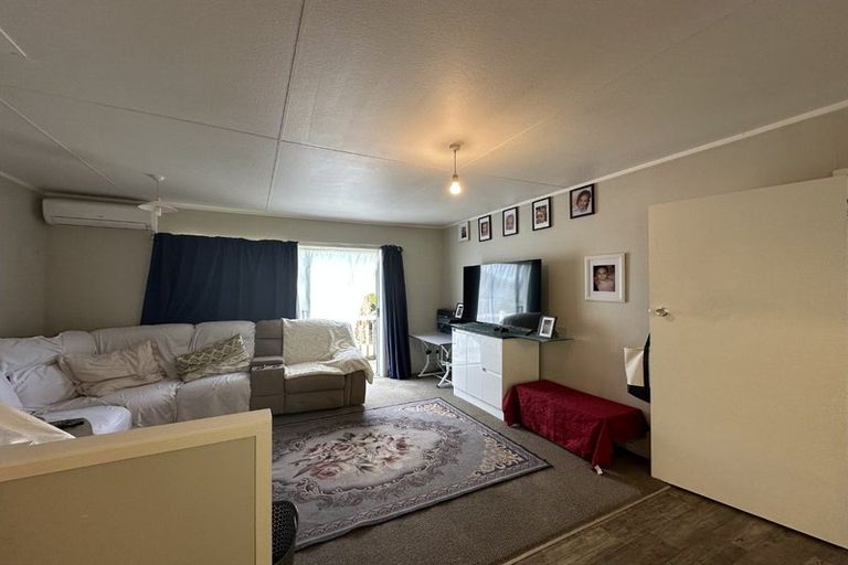 Photo of property in 44 Gilbert Road, Otara, Auckland, 2023