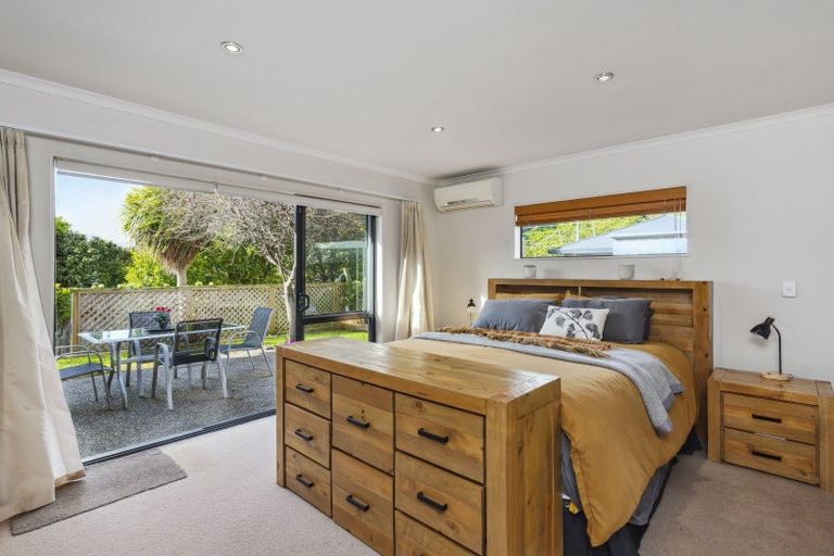 Photo of property in 5 Lambert Way, Paraparaumu, 5032