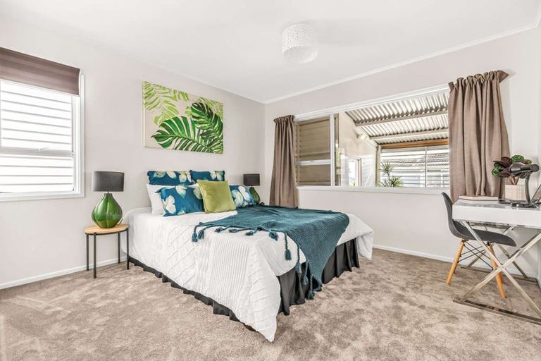 Photo of property in 116 Birkdale Road, Birkdale, Auckland, 0626