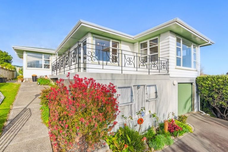 Photo of property in 52 Kiwi Road, Raumati Beach, Paraparaumu, 5032