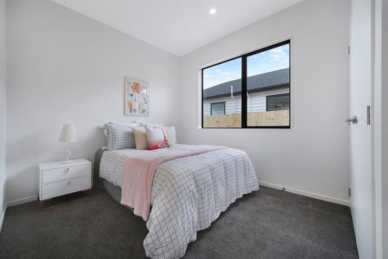 Photo of property in 42 Holcroft Street, Papakura, 2110