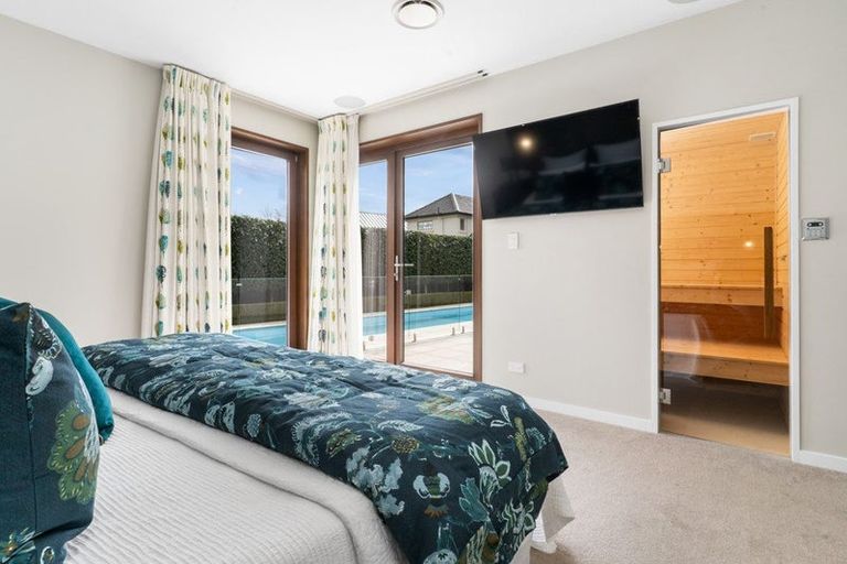 Photo of property in 7 Ngahere Street, Fendalton, Christchurch, 8041