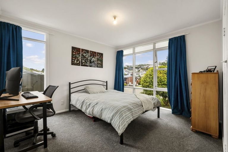 Photo of property in 34 Silverbirch Grove, Churton Park, Wellington, 6037