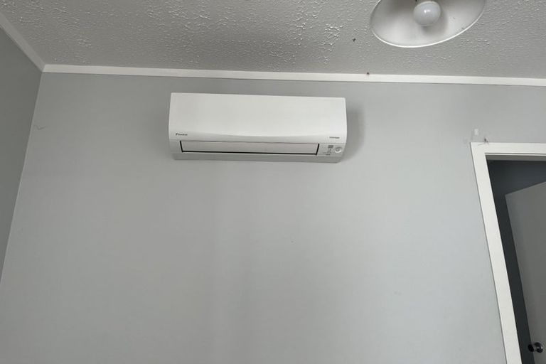 Photo of property in 4/124 Campbell Street, Karori, Wellington, 6012