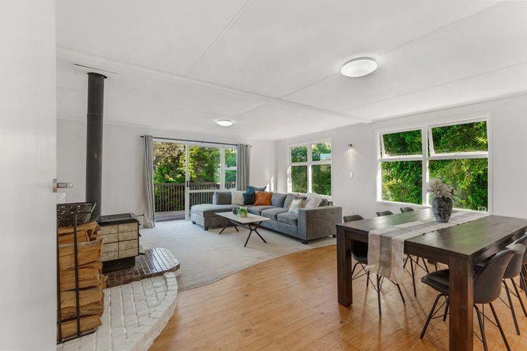 Photo of property in 317 Don Buck Road, Massey, Auckland, 0614