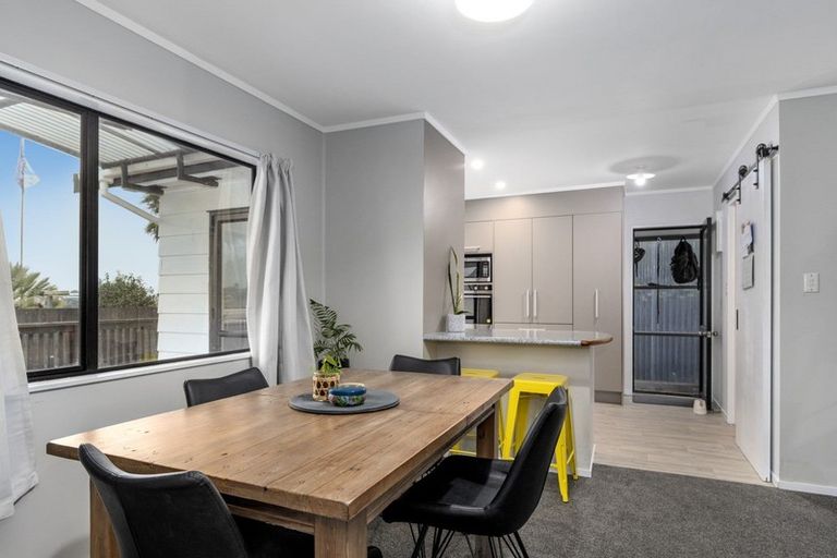 Photo of property in 4 Gray Avenue, Te Puke, 3119