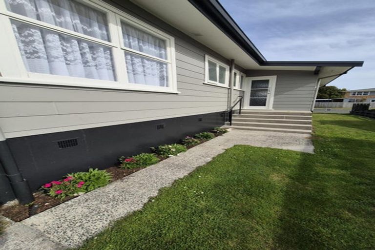 Photo of property in 45 Aotea Crescent, Tokoroa, 3420