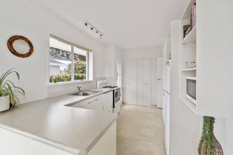 Photo of property in 22a Rata Street, Waikanae, 5036