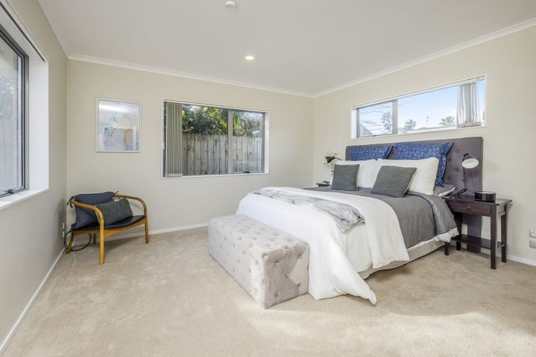Photo of property in 9 Puketi Lane, Waiuku, 2123
