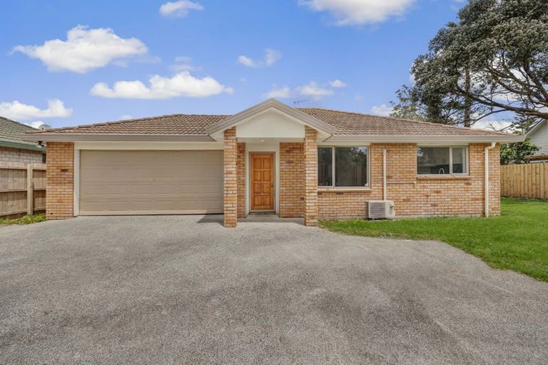 Photo of property in 23 Piriti Place, Weymouth, Auckland, 2103