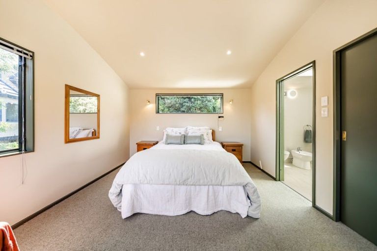 Photo of property in 36a Molyneux Close, Whitby, Porirua, 5024