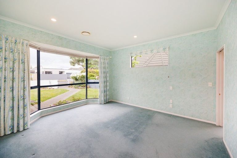 Photo of property in 8 Martin Street, Palmerston North, 4414