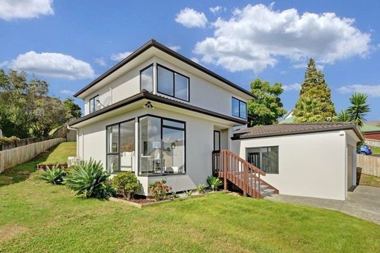 Photo of property in 20 Stephanie Close, Glenfield, Auckland, 0629