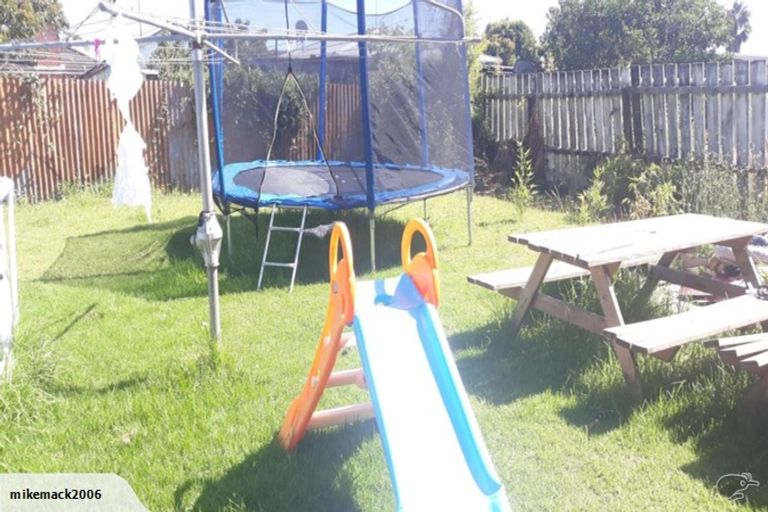 Photo of property in 1 May Road, Mangere East, Auckland, 2024