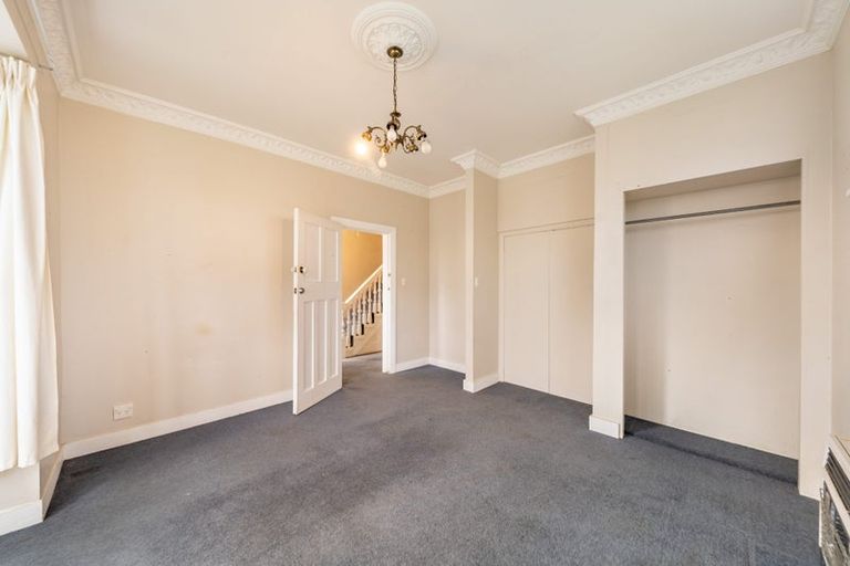 Photo of property in 75 Brougham Street, Mount Victoria, Wellington, 6011