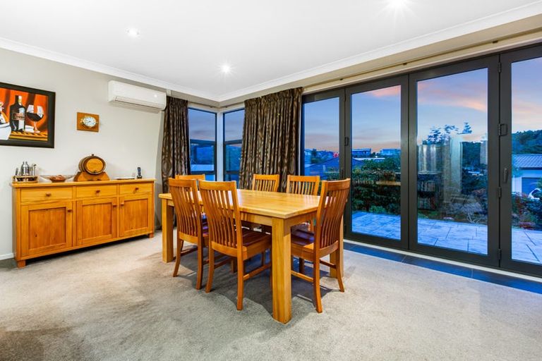 Photo of property in 114 Navigation Drive, Whitby, Porirua, 5024