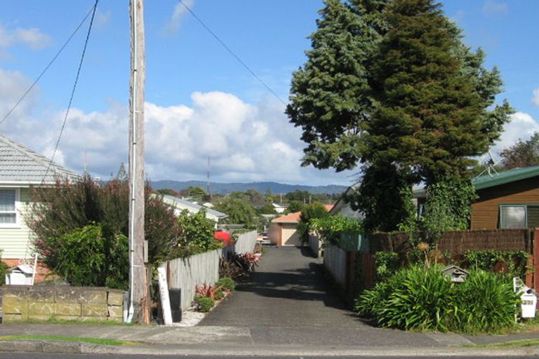 Photo of property in 680 Te Atatu Road, Te Atatu Peninsula, Auckland, 0610