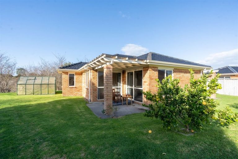 Photo of property in 43 Sovereign Isle Lane, Rototuna, Hamilton, 3210