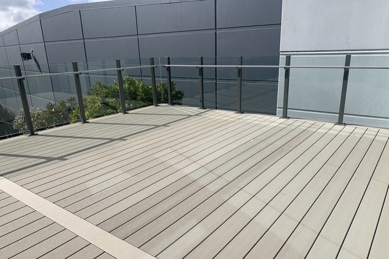 Photo of property in 5 Omega Street, Newlands, Wellington, 6037