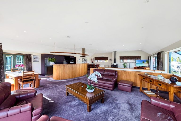 Photo of property in 12 Grove Avenue, Weston, Oamaru, 9401