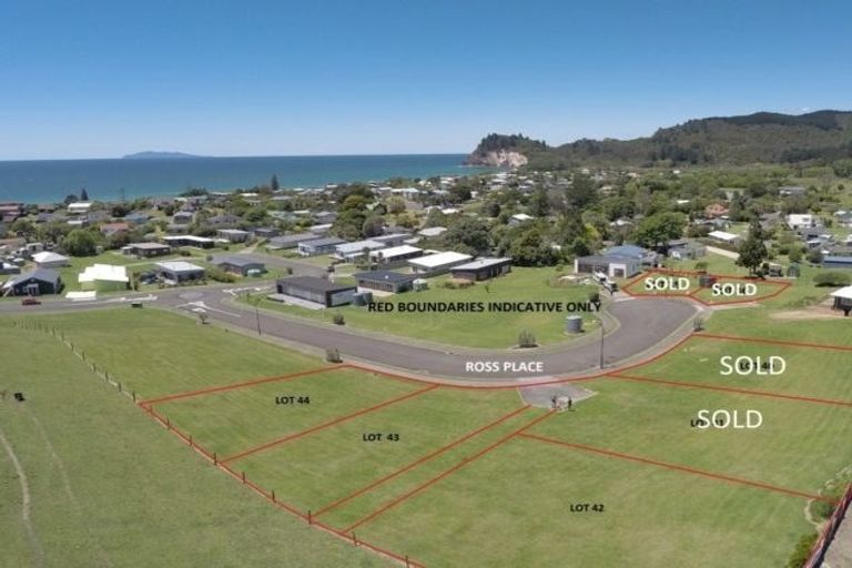 Photo of property in 8 Ross Place, Whiritoa, Whangamata, 3691