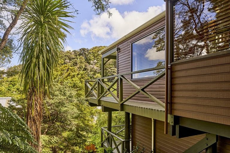 Photo of property in 126a Cheviot Road, Lowry Bay, Lower Hutt, 5013