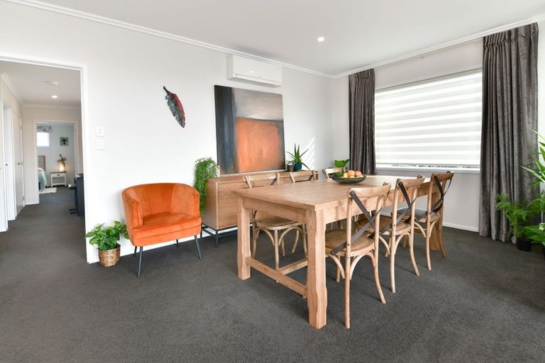 Photo of property in 36 Manhattan Rise, Orewa, 0931