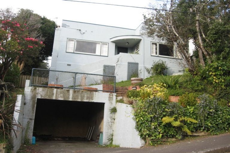 Photo of property in 11 Beatty Avenue, Karori, Wellington, 6012