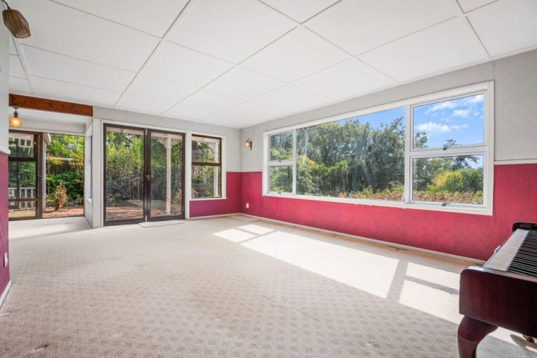 Photo of property in 49 Jaemont Avenue, Te Atatu South, Auckland, 0610