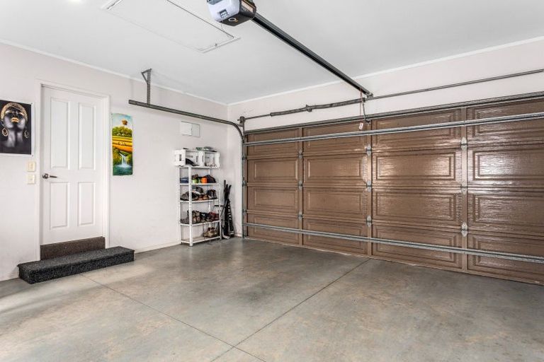 Photo of property in 23 Edgewater Grove, Whakatane, 3120